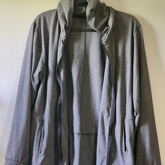 Beverly Hills Polo Club Gray Zip Up Sweater - Picture 3 of 7